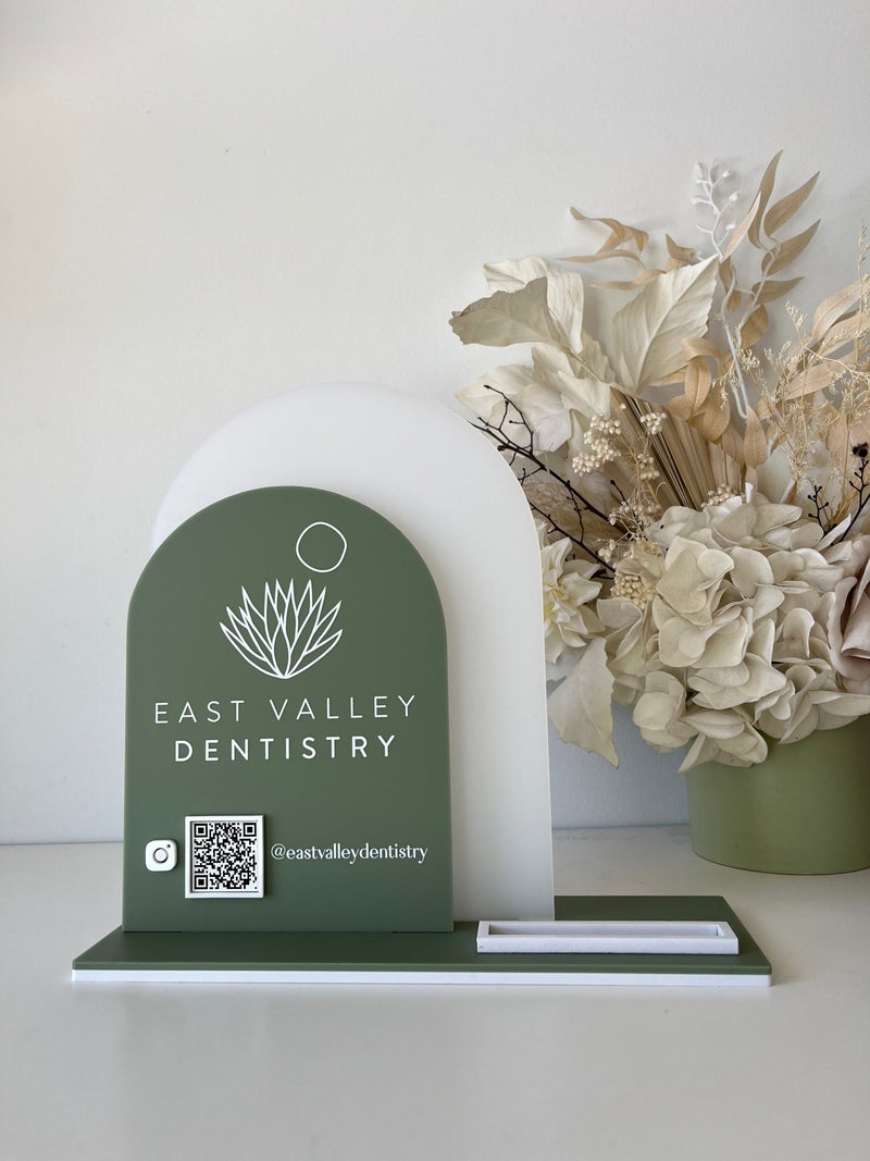 Double Arched Logo + Single QR, Username and Card Holder (Solid Arches) - Luxe Decor by Lisa