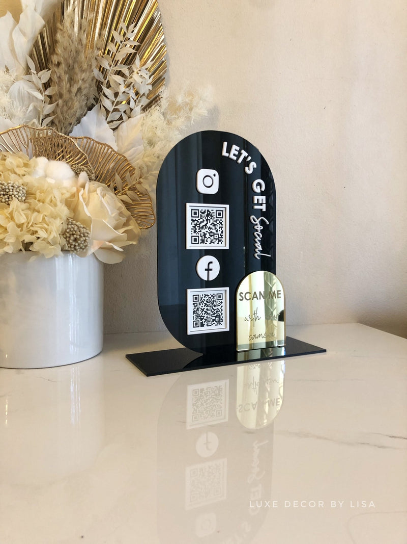 The Oval Modern QR Freestanding Sign - Luxe Decor by Lisa